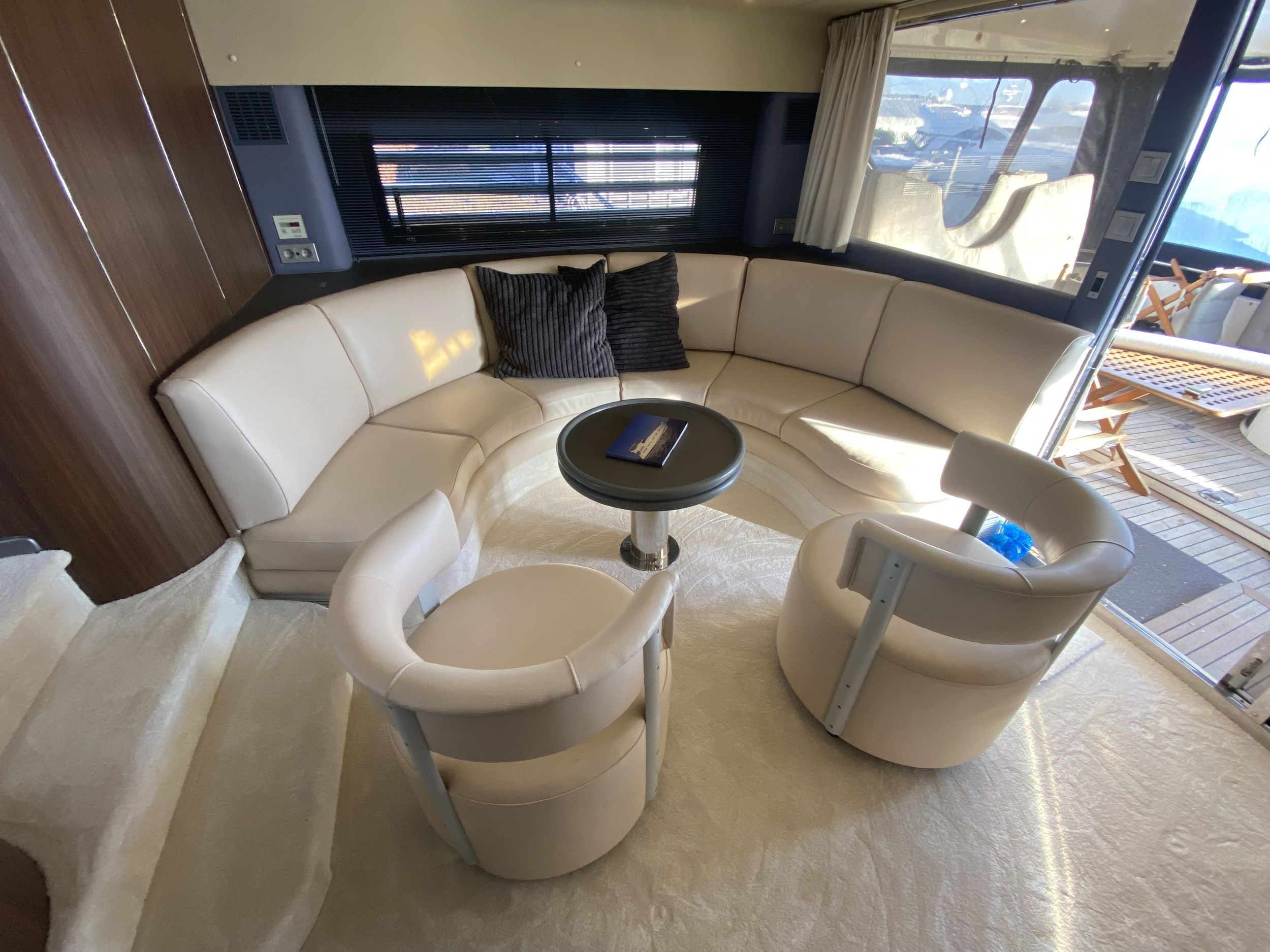 Fairline Squadron 62
