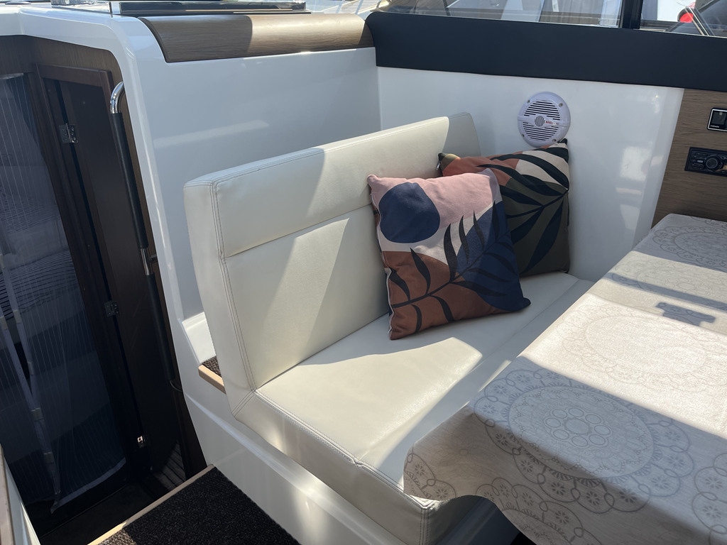 Jeanneau NC 9 — foto 16 van 40