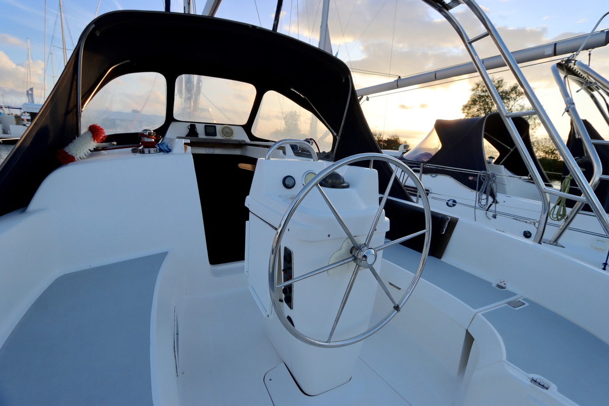 Hunter 306 — foto 9 van 66