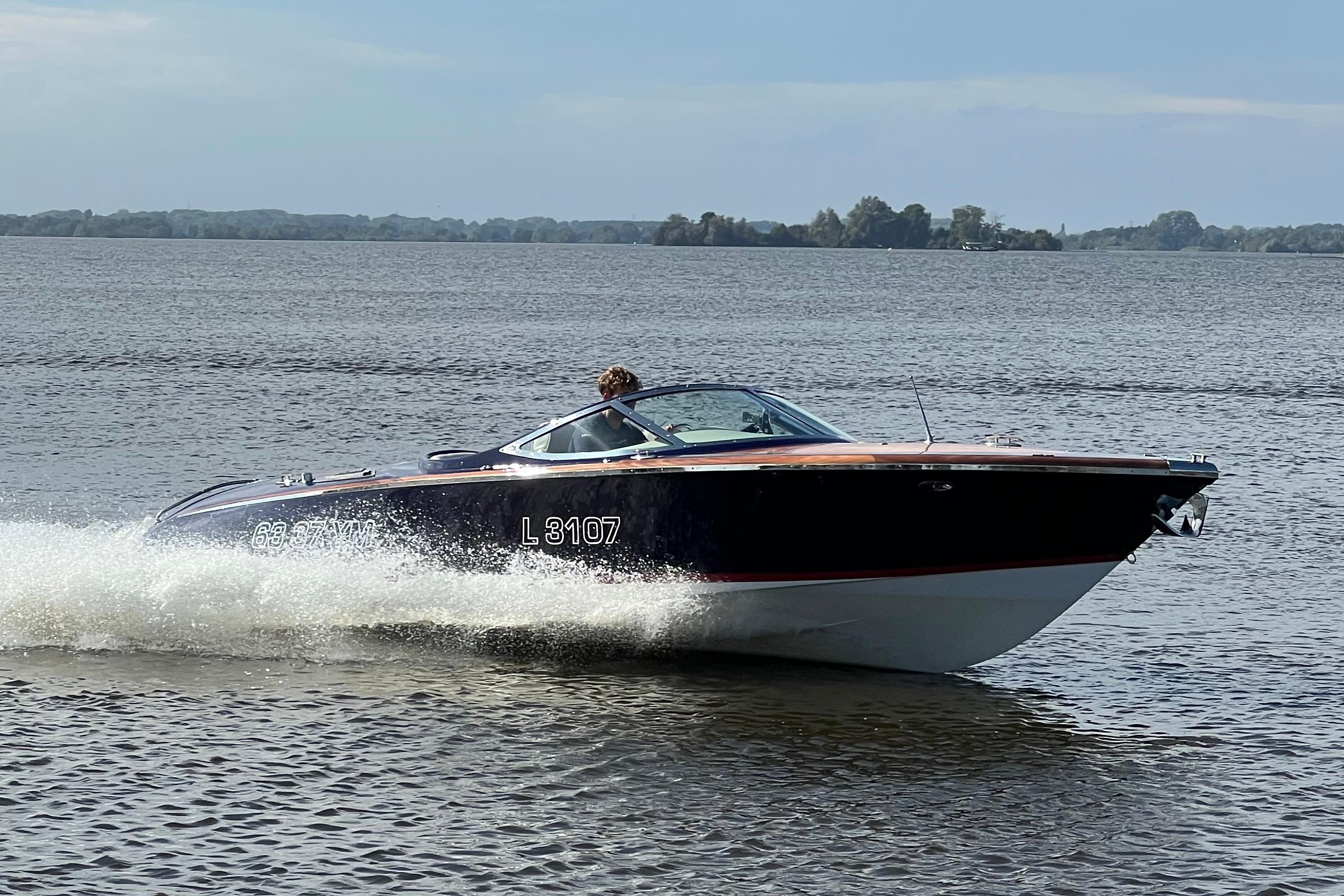 Kral 700 Classic — foto 3 van 22