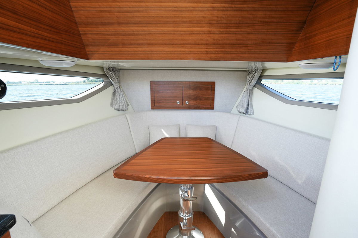 Sea Ray Sundancer 290 — foto 50 van 76