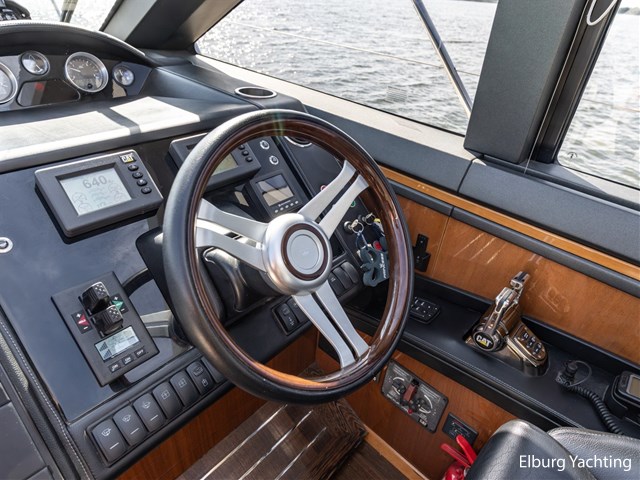 Princess V62 — foto 13 van 88