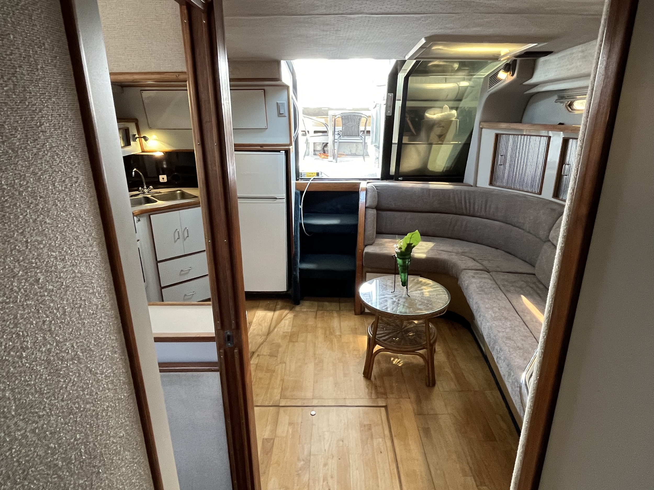 Sea Ray 390 Express Cruiser — foto 34 van 43