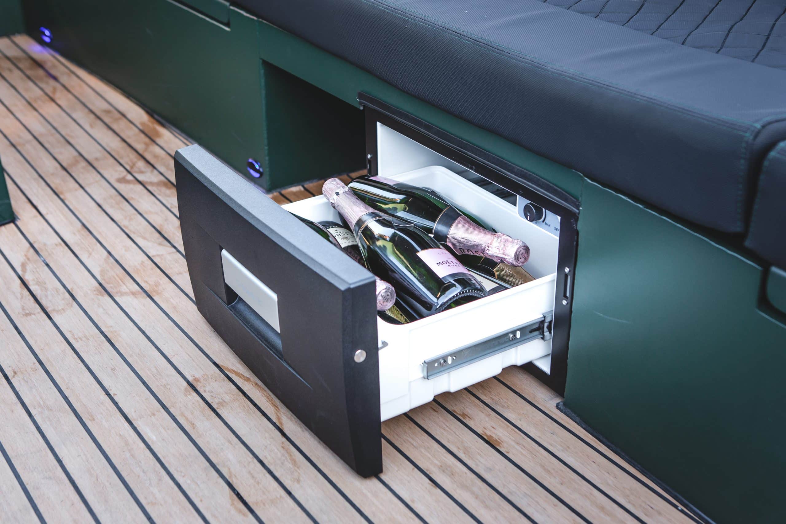Triple X800 — foto 6 van 14