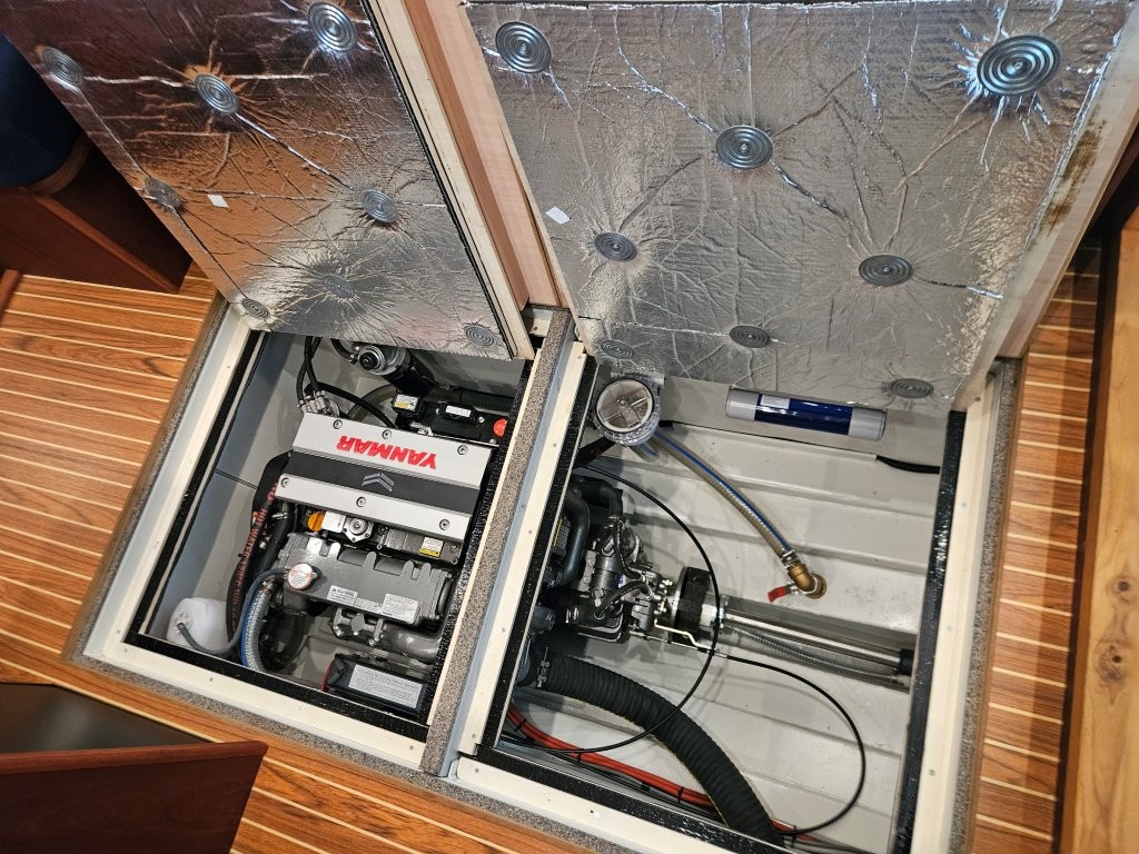 Brandsma Luna 34 — foto 17 van 17