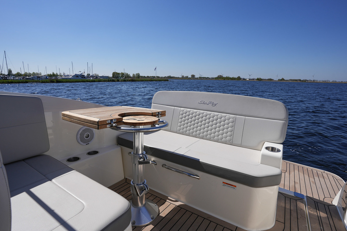 Sea Ray Sundancer 265 — foto 41 van 66