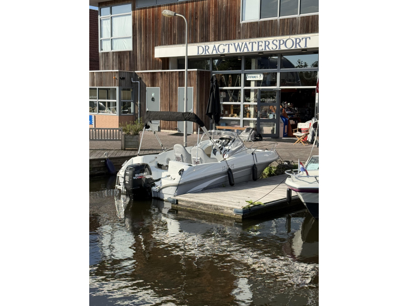 Beneteau 550 Sundeck — foto 8 van 12