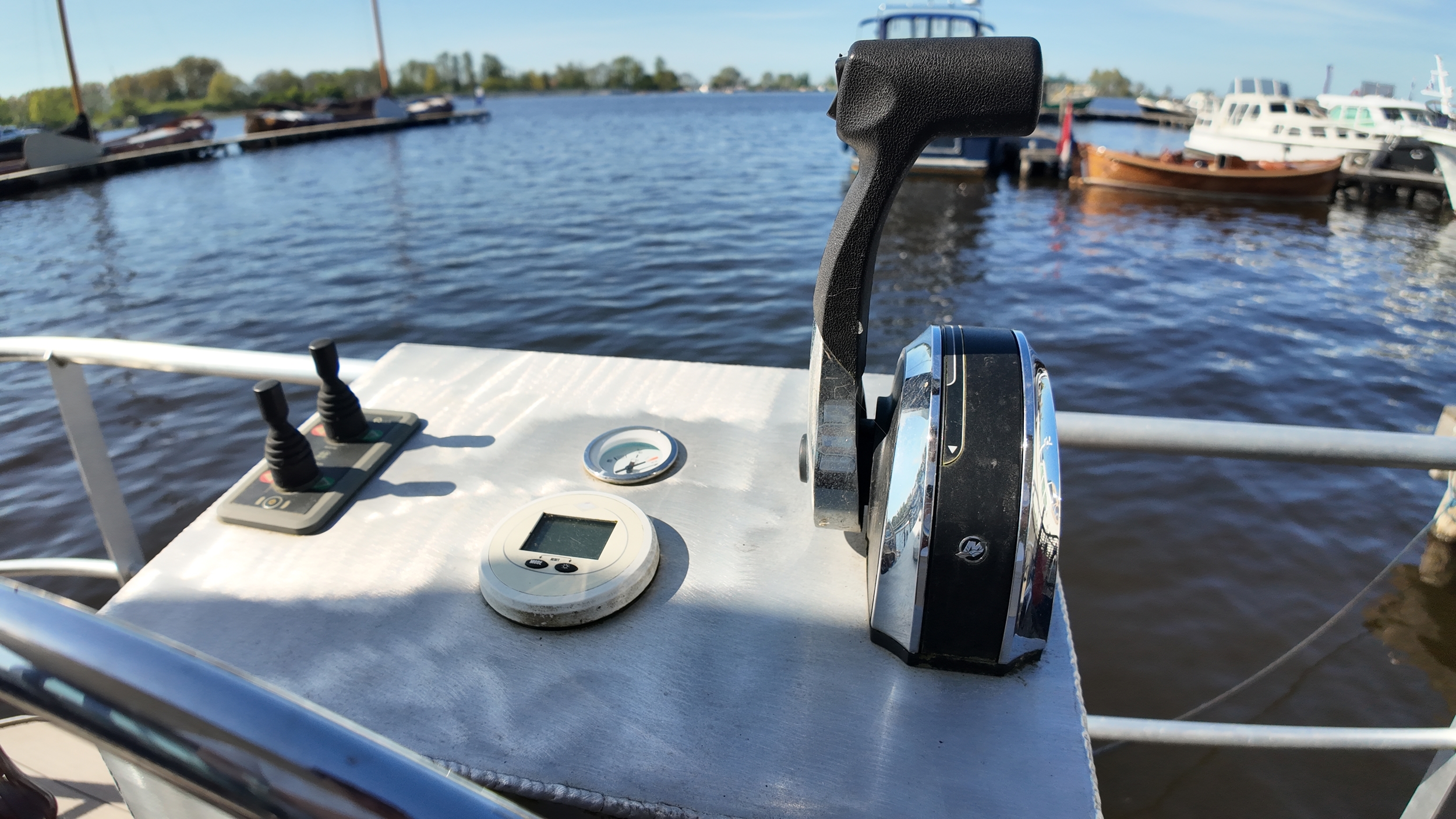 Houseboat DL-Boats — foto 8 van 44