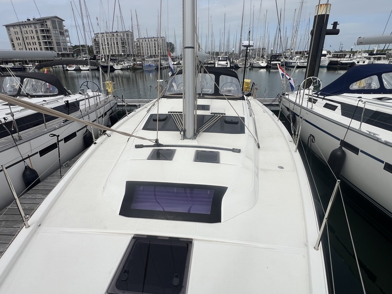 Dufour 430 GL — foto 37 van 63