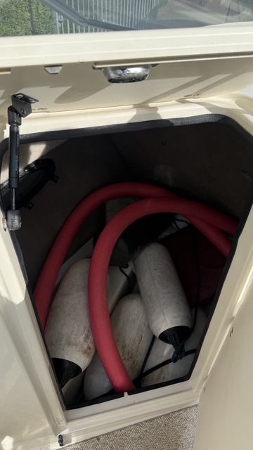 Stingray 240 LR — foto 21 van 22