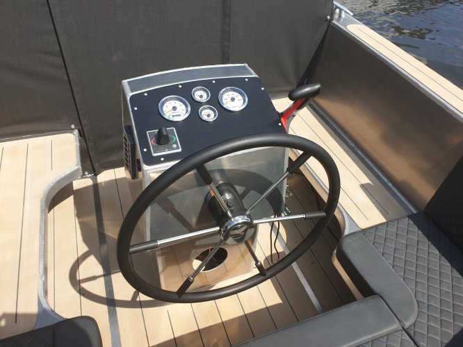 Van Vossen 777 Tender Sport DE GROOTSTE SLOEPENSHOWROOM VAN NEDERLAND — foto 3 van 20