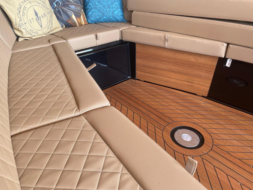 Corsiva 650 Tender 60pk Suzuki Vaarklaar — foto 3 van 9