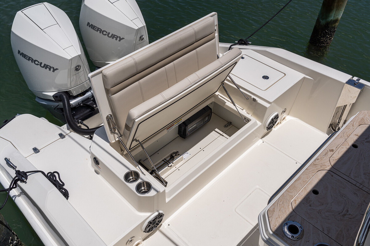 Boston Whaler 280 Dauntless — foto 13 van 22