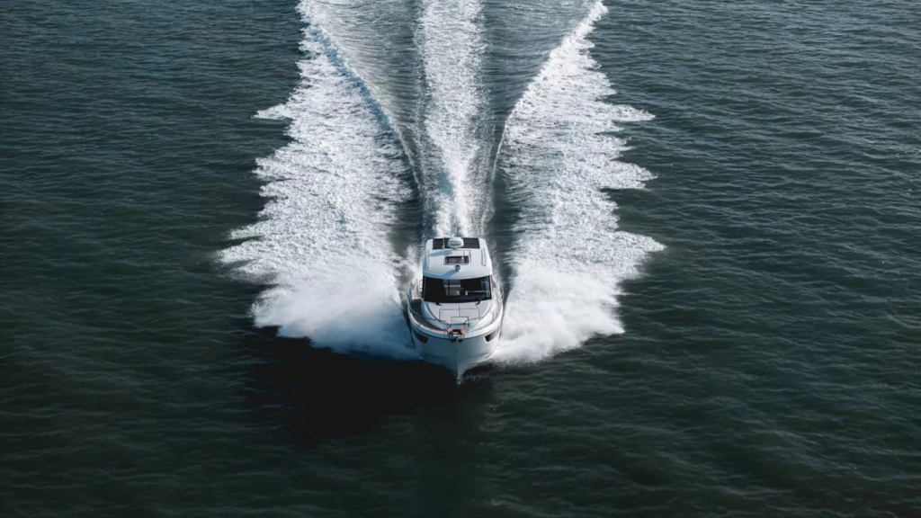 Beneteau Antares 9 | Nieuw samenstellen vanaf €165.286,- — foto 15 van 20