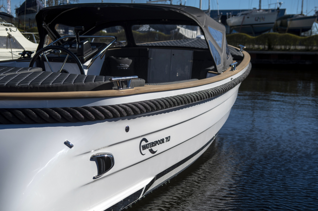 Waterspoor 717 Outboard | Luxe tender | Vanaf €45.950,- — foto 9 van 16