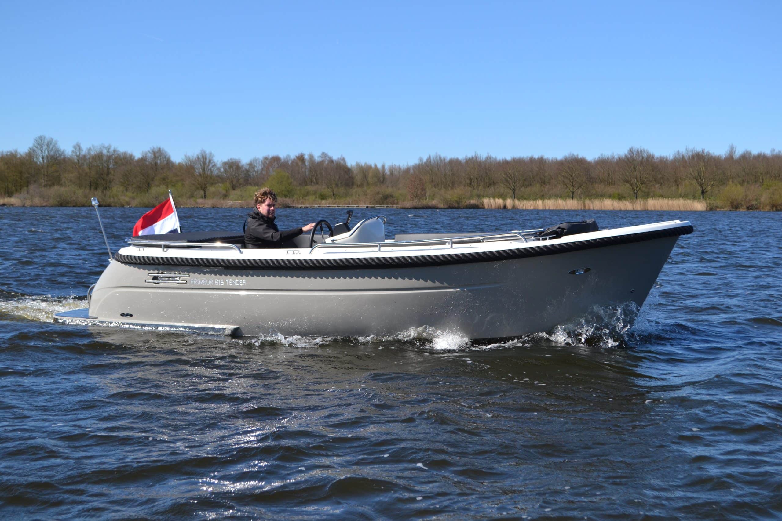 Primeur 615 Tender — foto 2 van 13