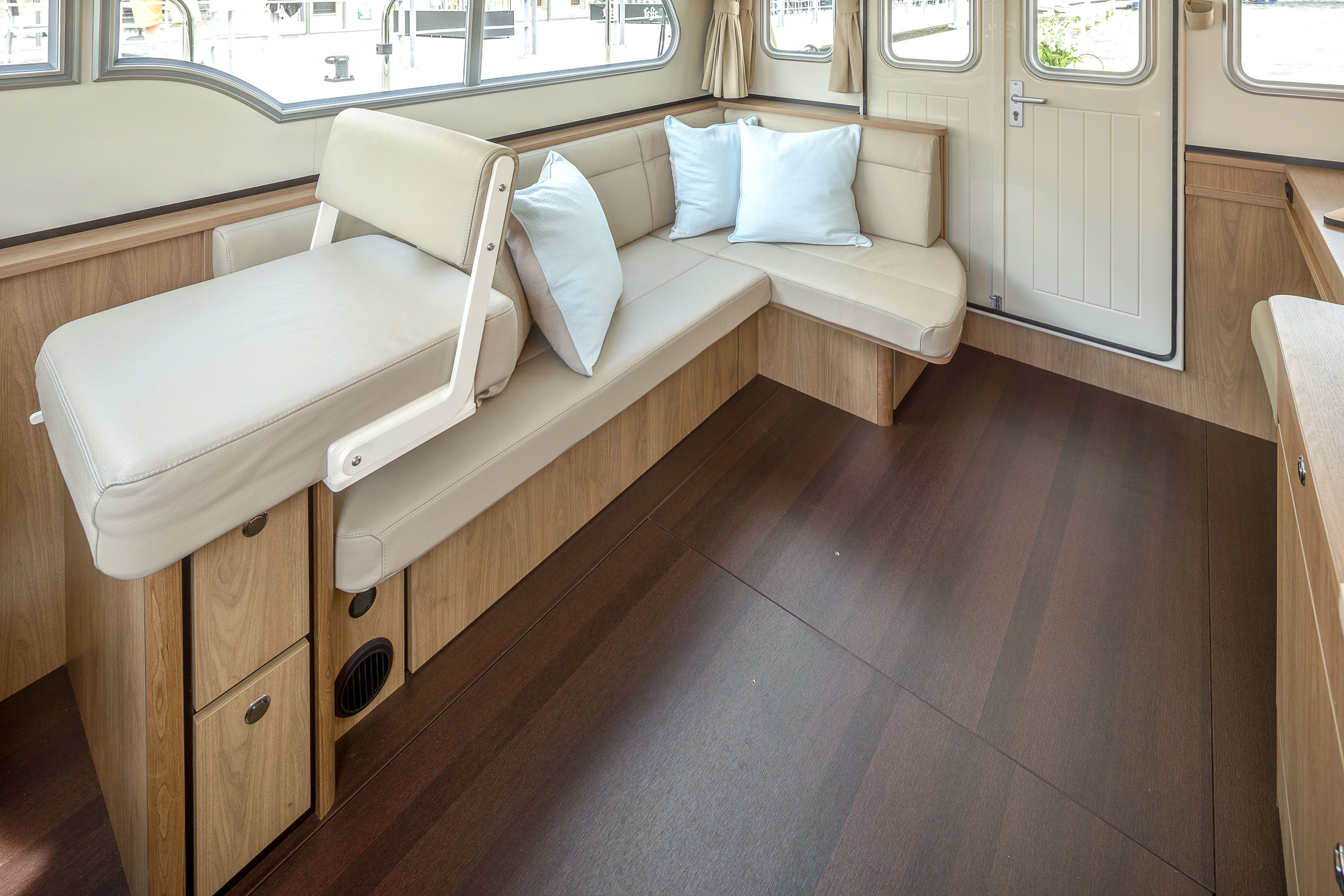 Linssen Grand Sturdy 30.0 Sedan INTERO — foto 19 van 30