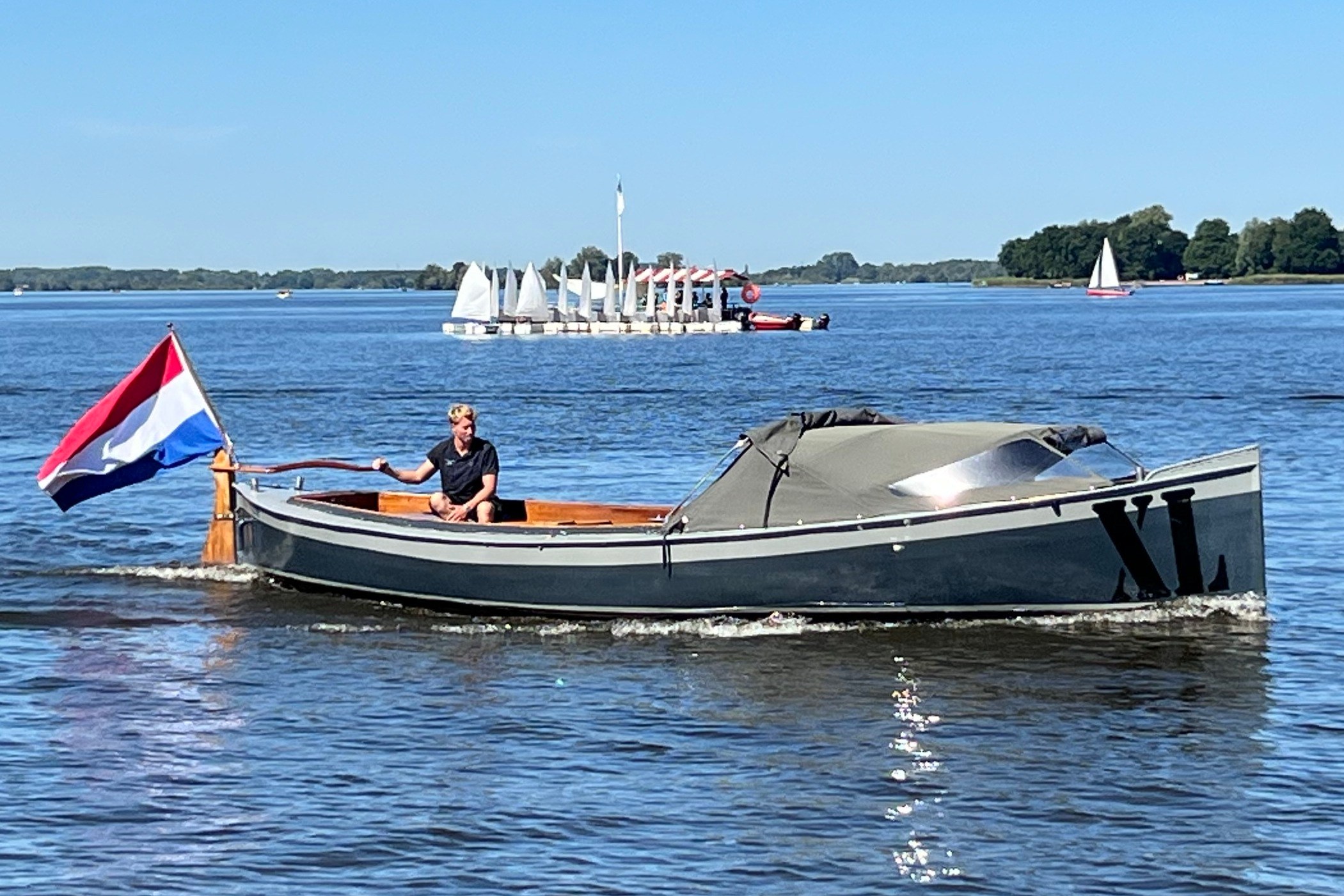 Sloep Stalen Sloep 900 — foto 1 van 12