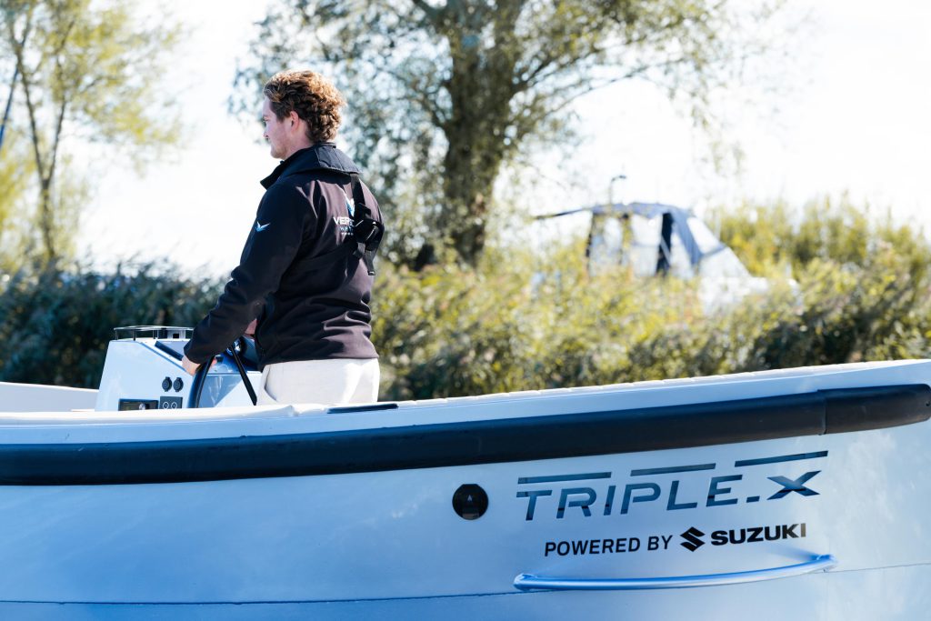 Triple X Ibiza edition incl 300 Pk en luxe opties — foto 7 van 13