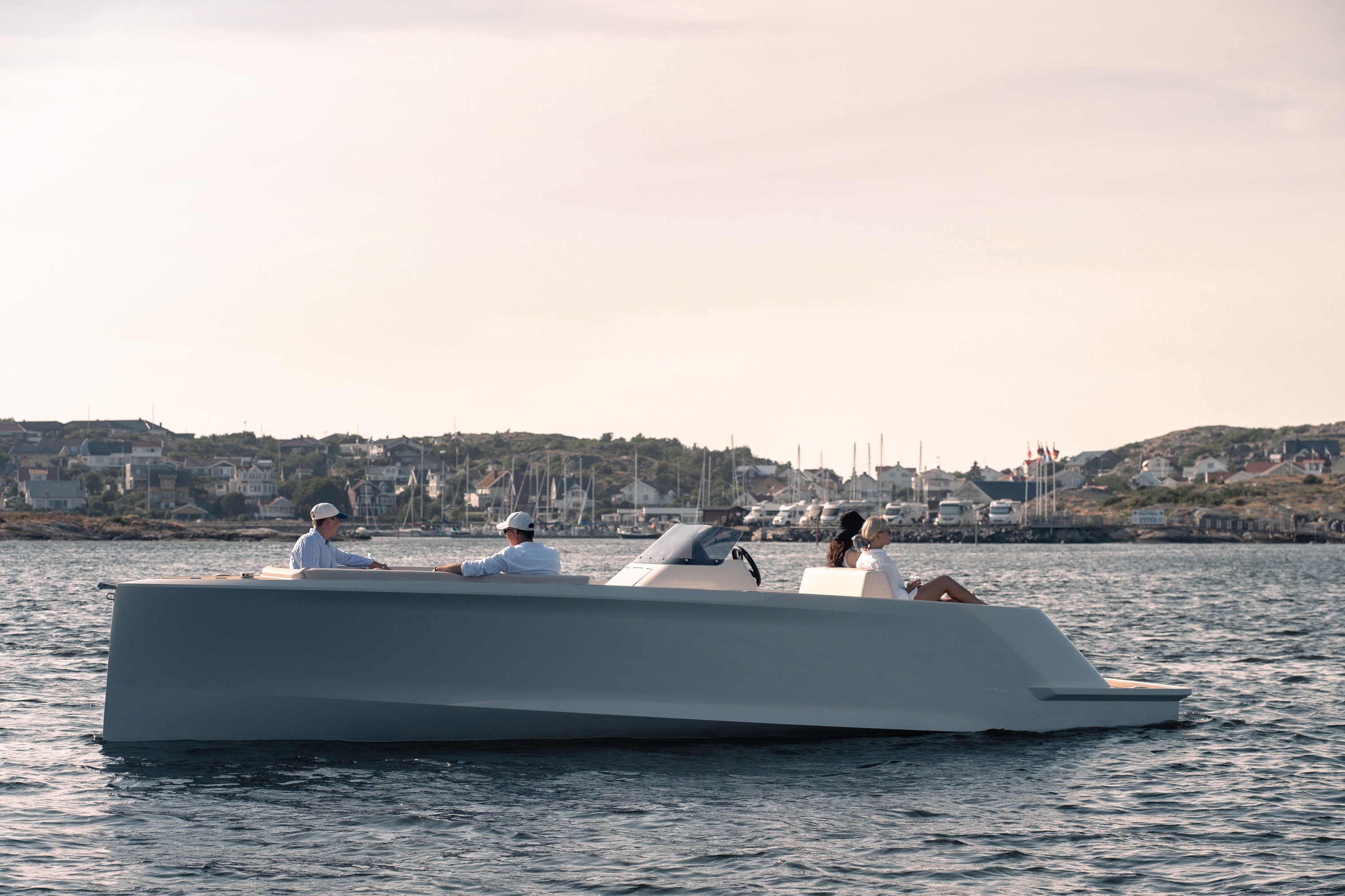 E sea F800 — foto 12 van 35