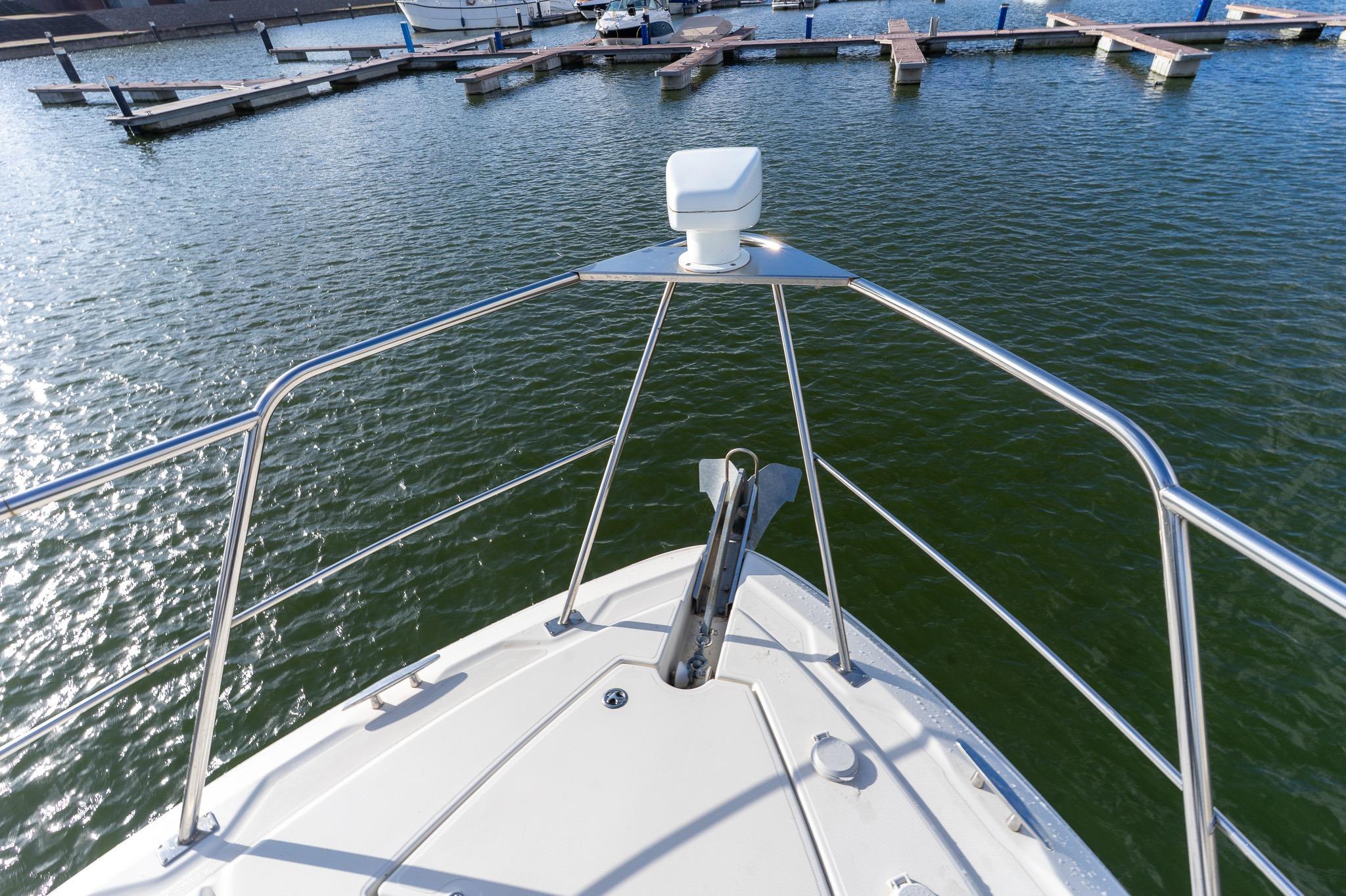Cruisers Yachts 415 Express Motoryacht — foto 43 van 100