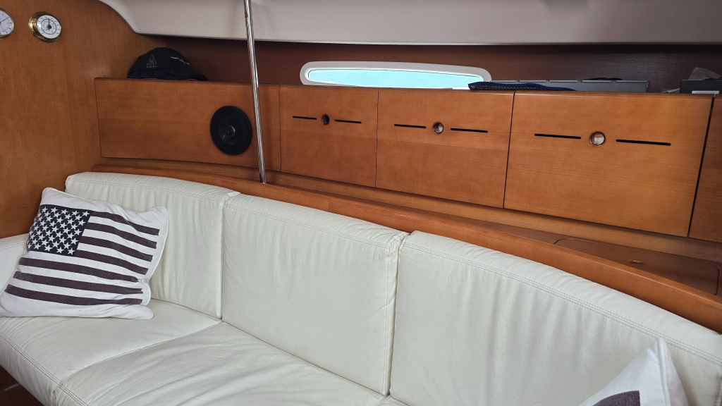 Beneteau First 40.7 — foto 25 van 35