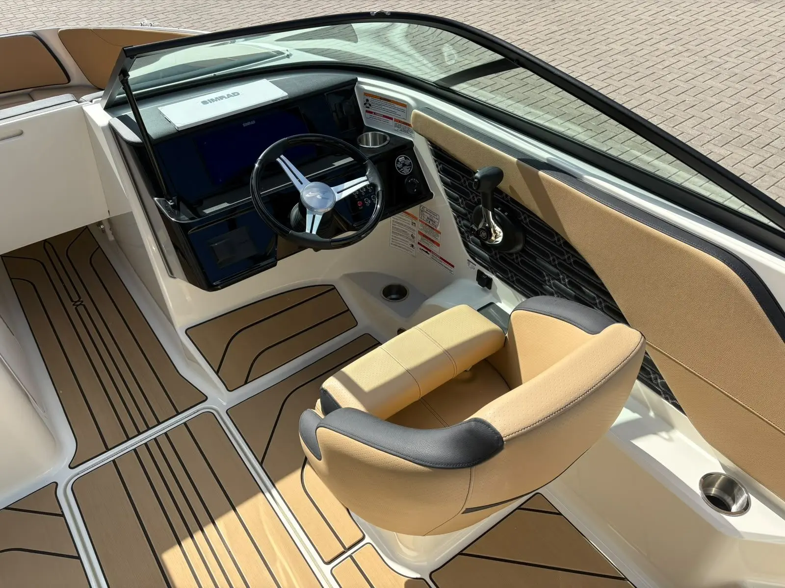 Sea Ray SPX 190 (2027) — foto 16 van 39