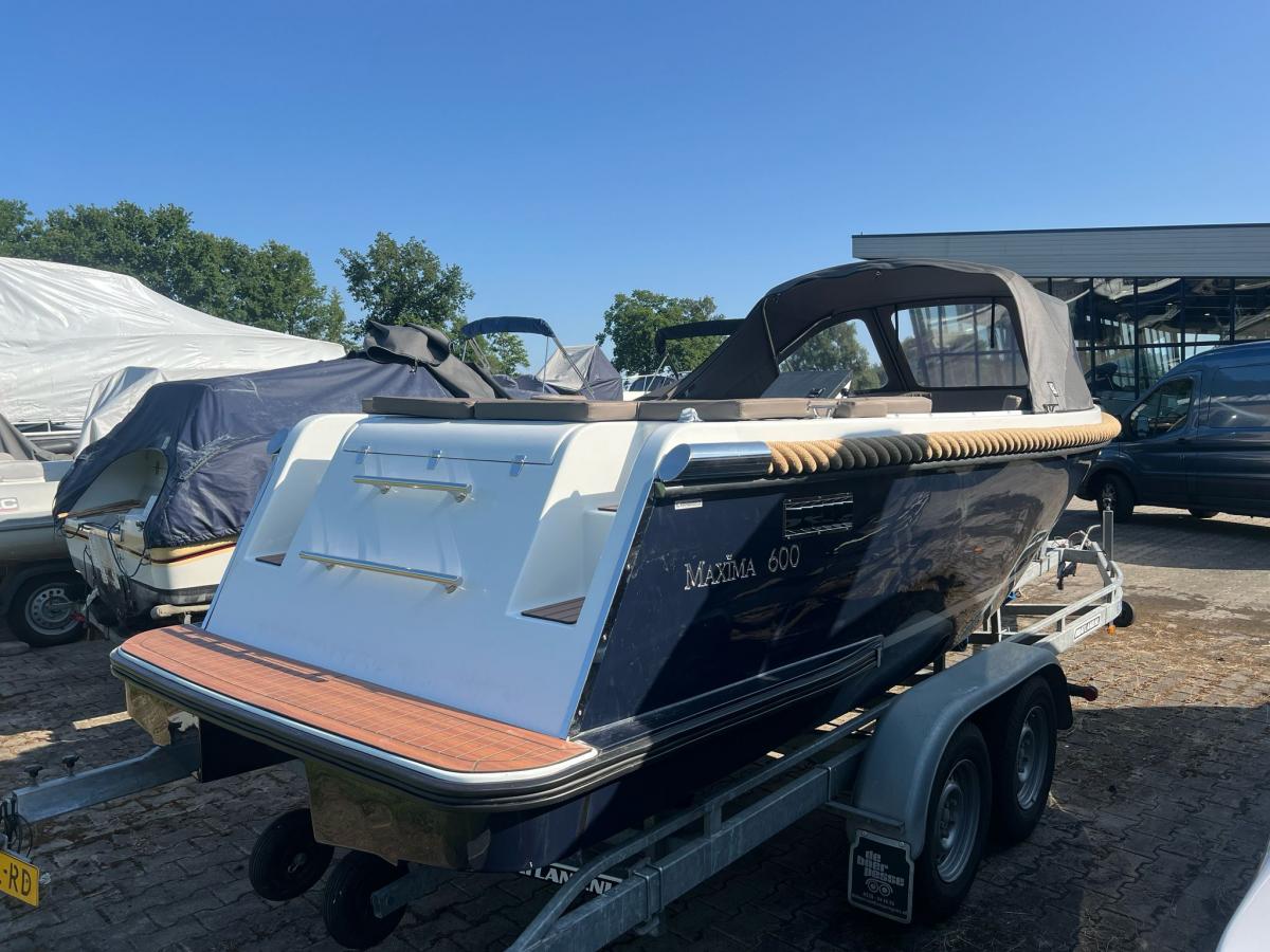 Maxima 600 Tender — foto 8 van 16