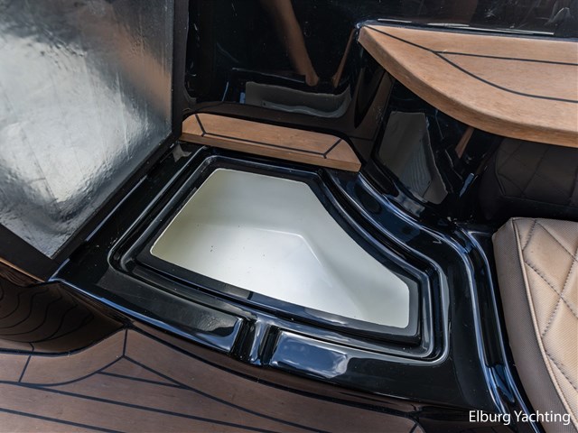 Waterspoor 717 Aviator — foto 17 van 48