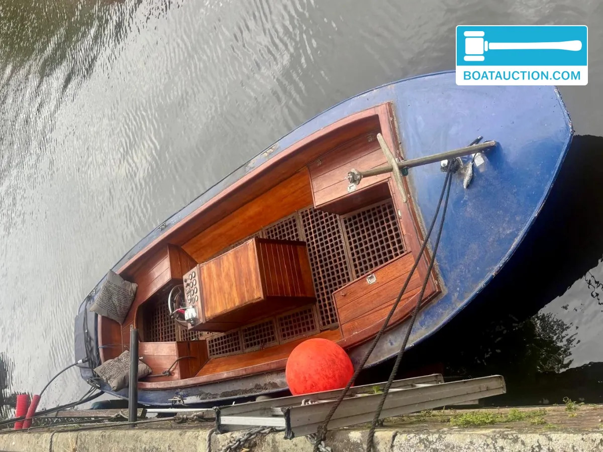 Sloep 600 nu in de online veiling. — foto 2 van 9