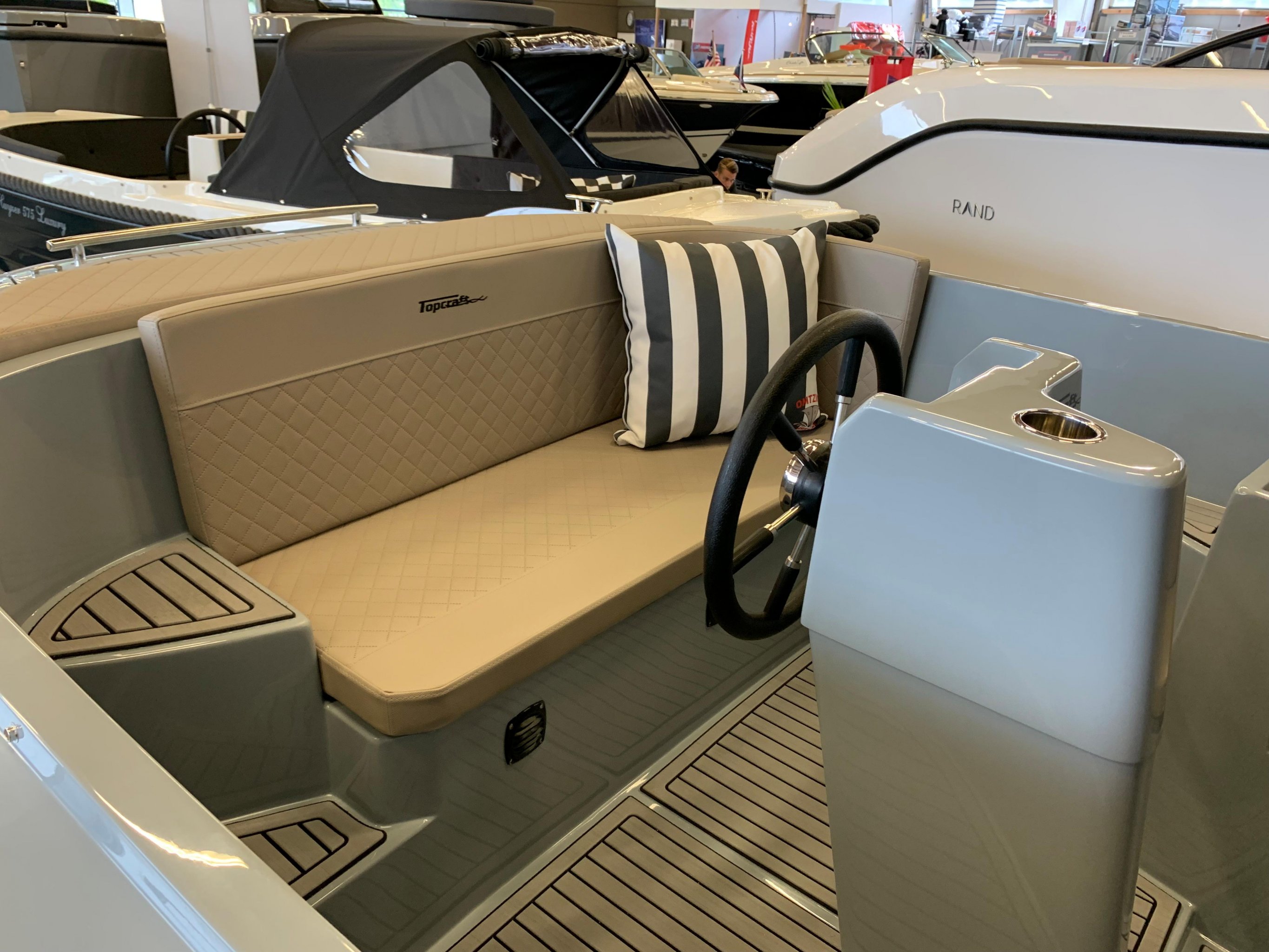 Schitterende kleurstelling Topcraft 565 — foto 3 van 5