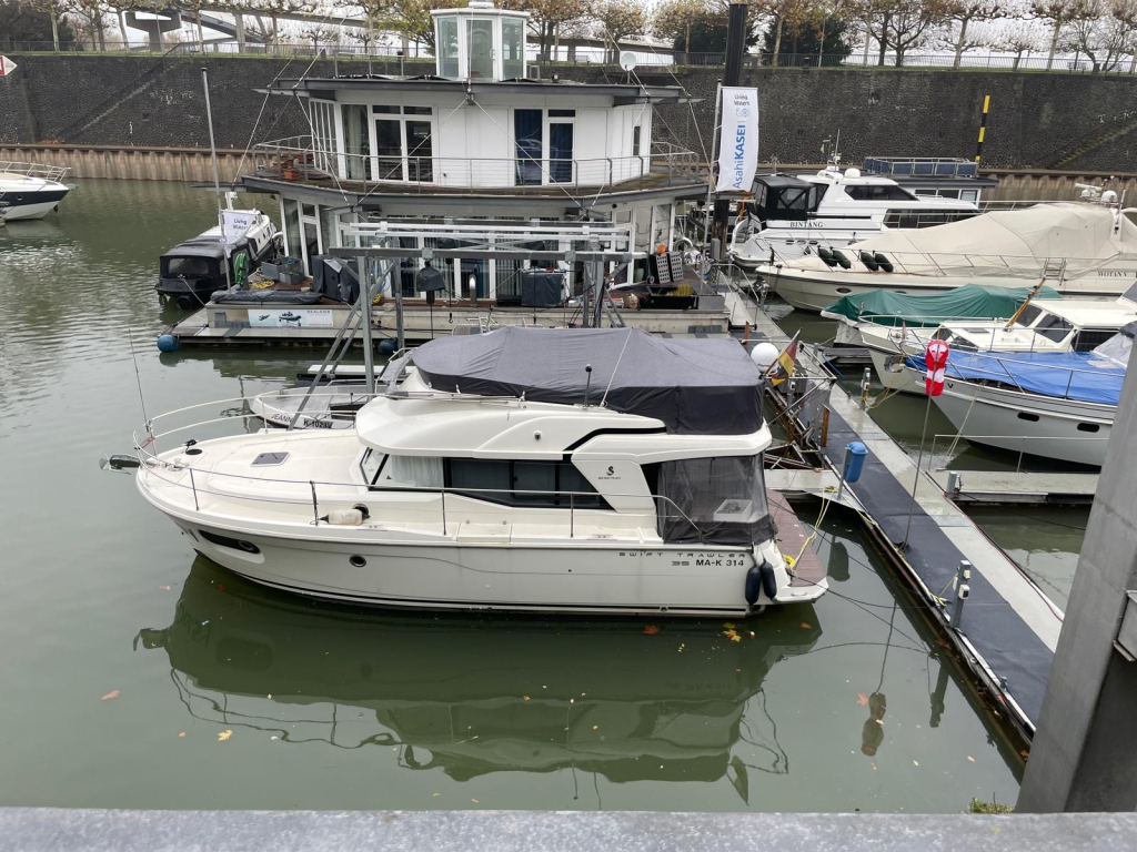 Beneteau Swift Trawler 35 — foto 5 van 76