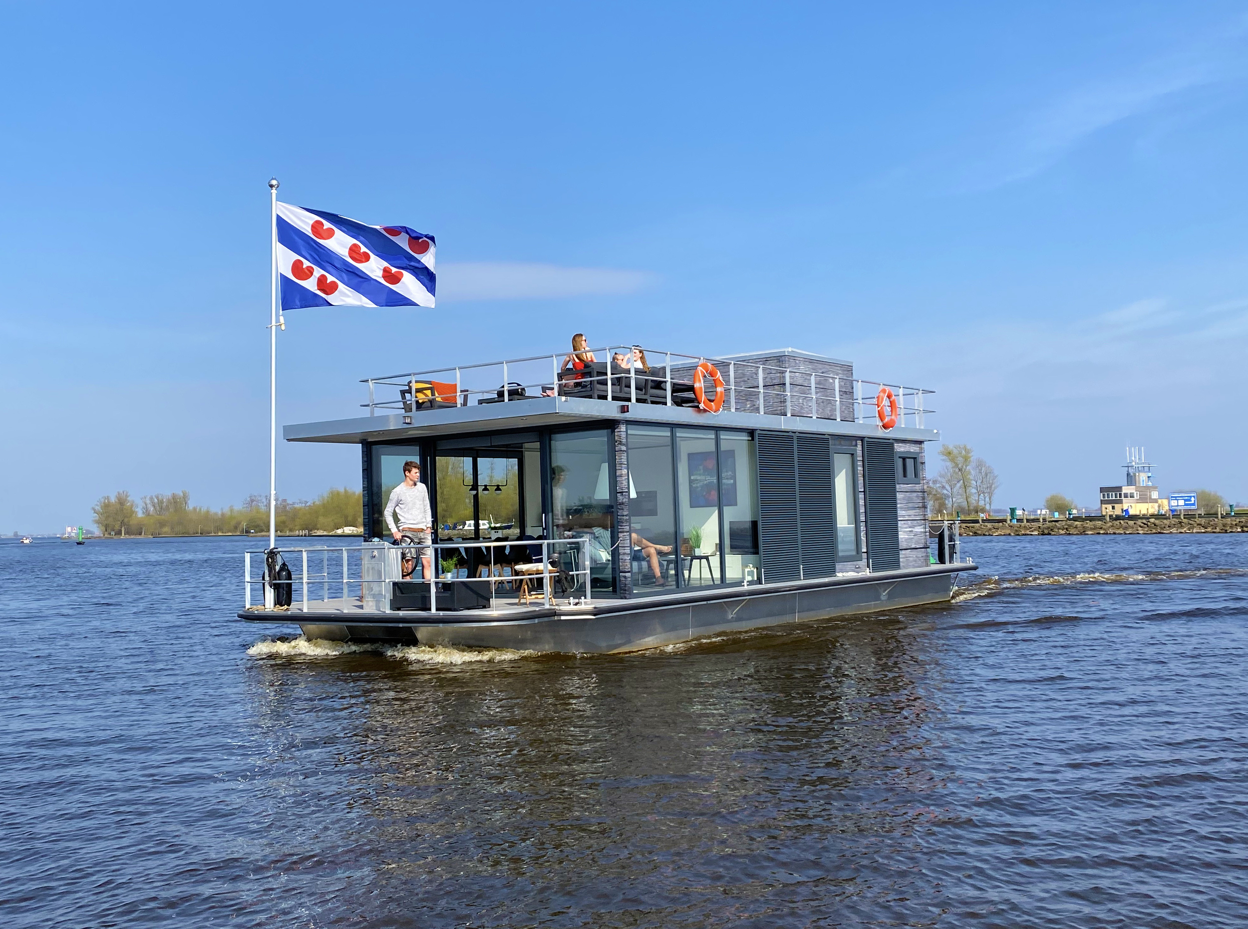 VaarAppartement 'Black Pearl' Houseboat - Panoramahut — foto 3 van 42