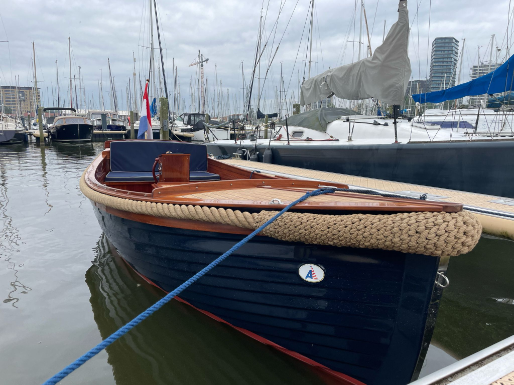 Akerboom Spiegelsloep 5.70 – Tijdloze klassieker met Vetus diesel  Inboard — foto 2 van 30