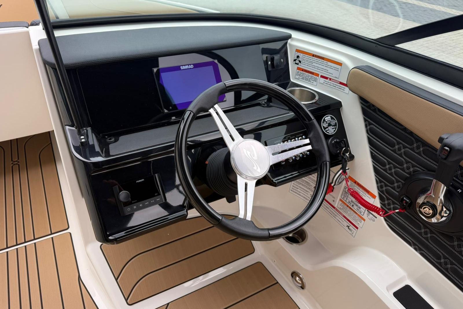 Sea Ray SPX 210 — foto 21 van 41