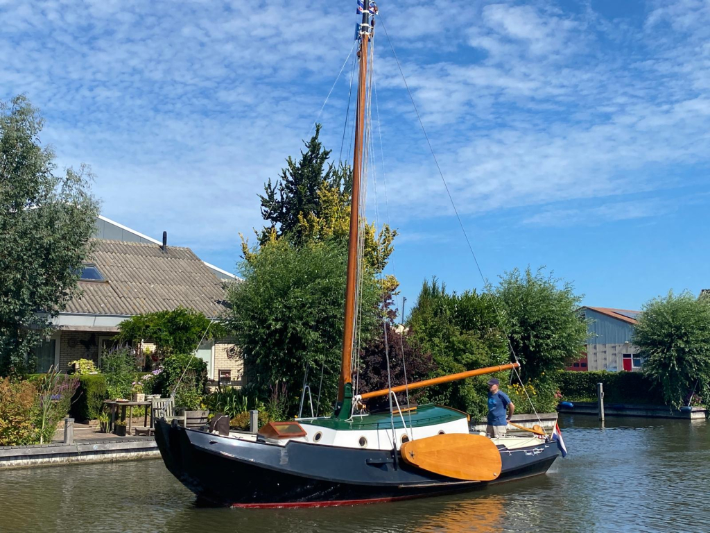 Huitema Zeeschouw 800 (1977) – Goed onderhouden platbodem met veel karakter
