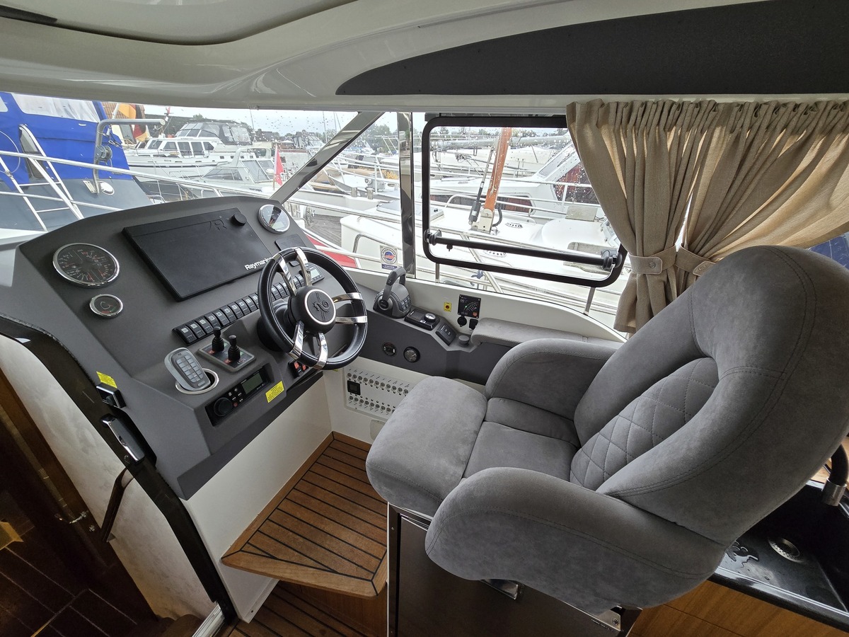 Marex 375 — foto 13 van 46