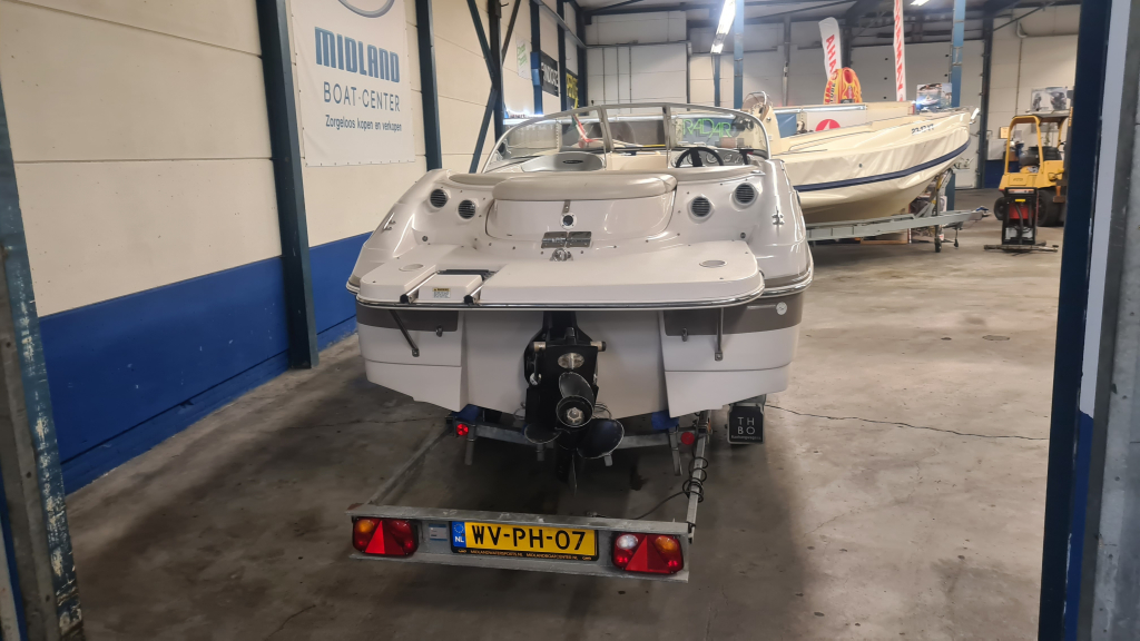 Starcraft C-star 1700 3.0 Mercruiser en trailer — foto 8 van 16