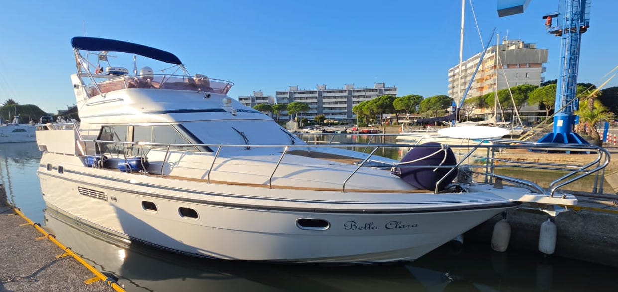 Neptunus 129 AK Fly Express — foto 1 van 6