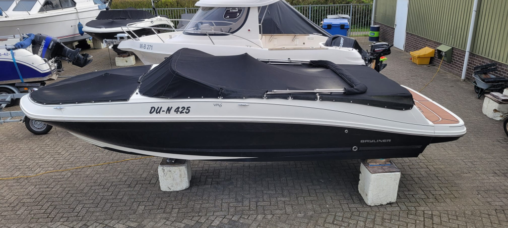 Bayliner VR6 (Gedupliceerd) — foto 2 van 6