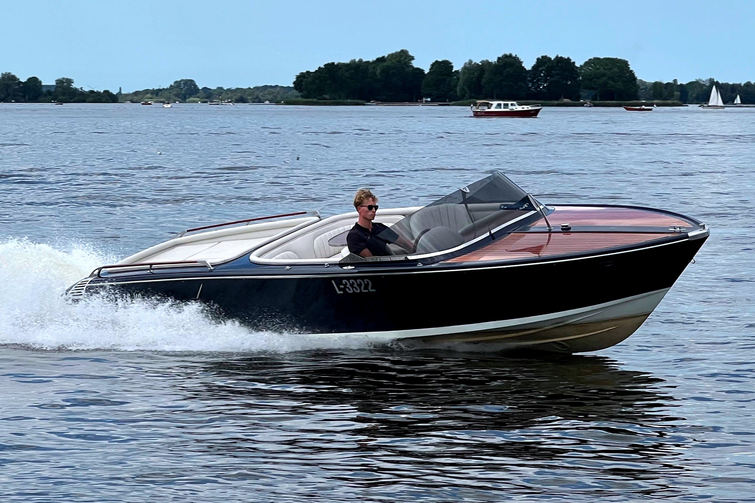 Frauscher 757 St. Tropez — foto 1 van 14