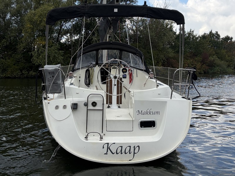 Beneteau Oceanis 321 — foto 21 van 48