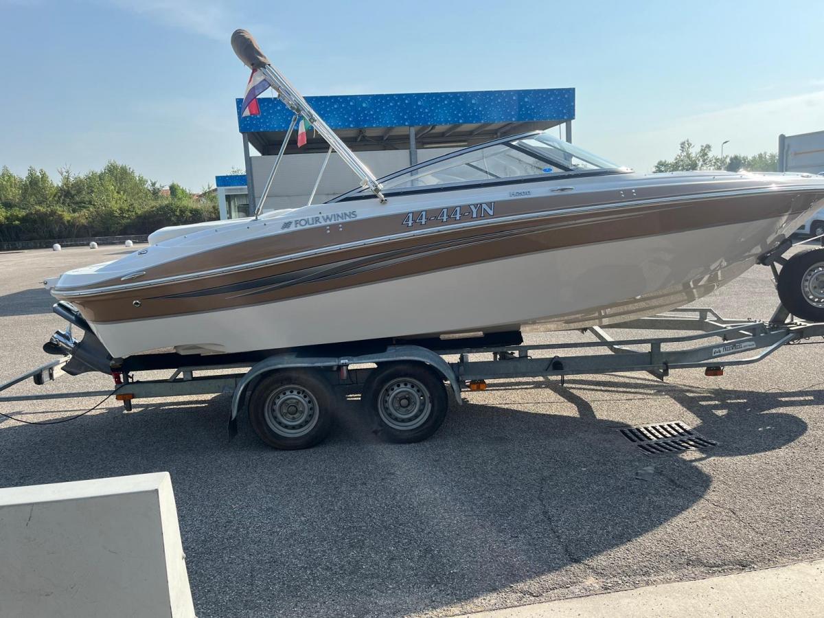 Fourwinns H200 — foto 4 van 23