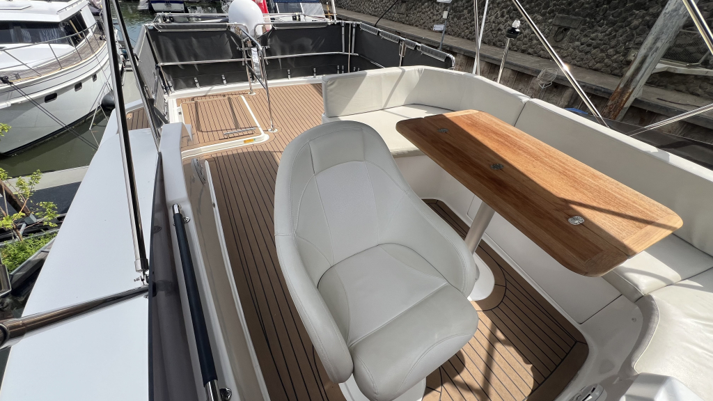 Beneteau Swift Trawler 35 — foto 12 van 76
