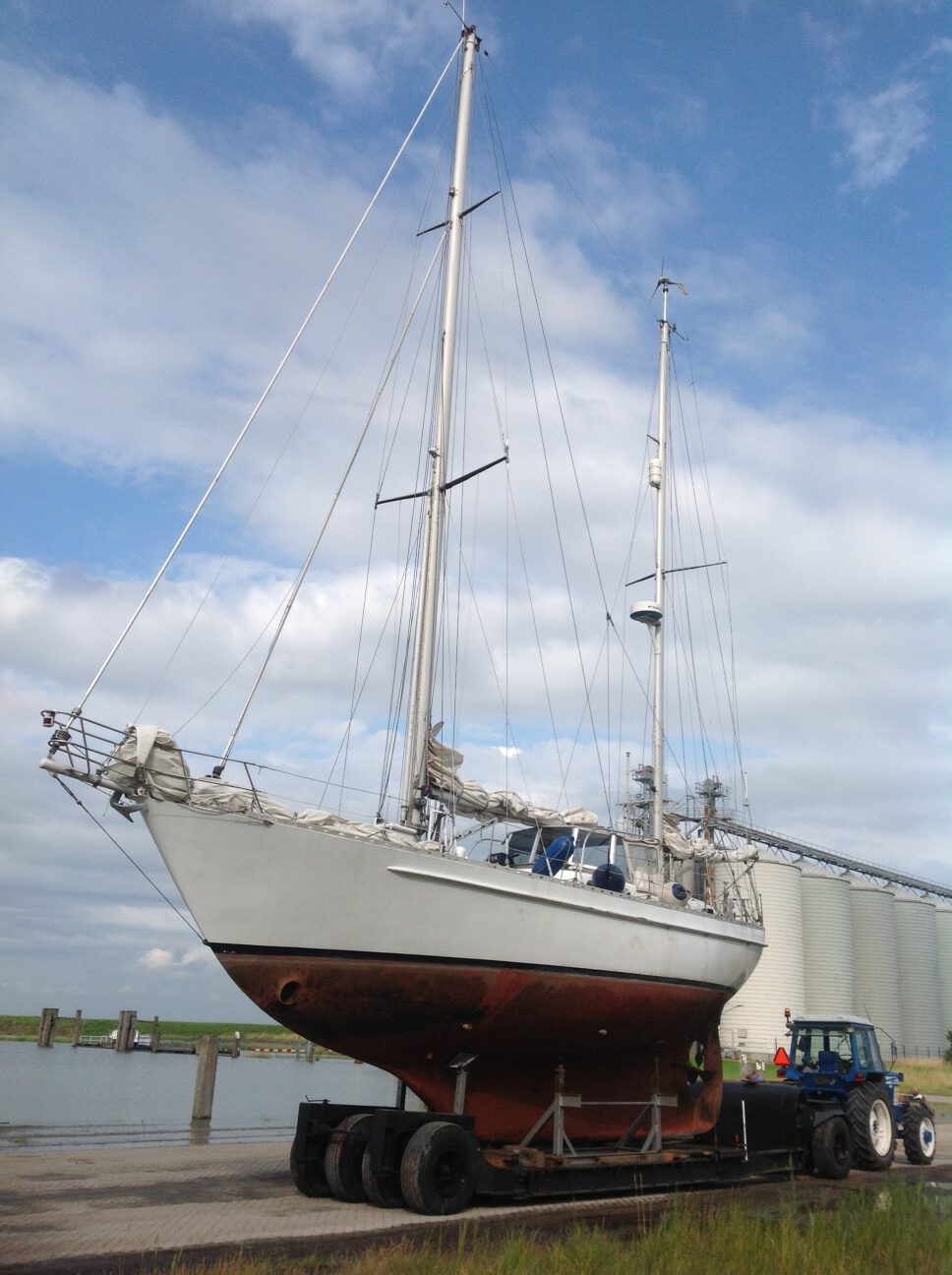 Te Koop: Robuust Oceangoing Zeiljacht