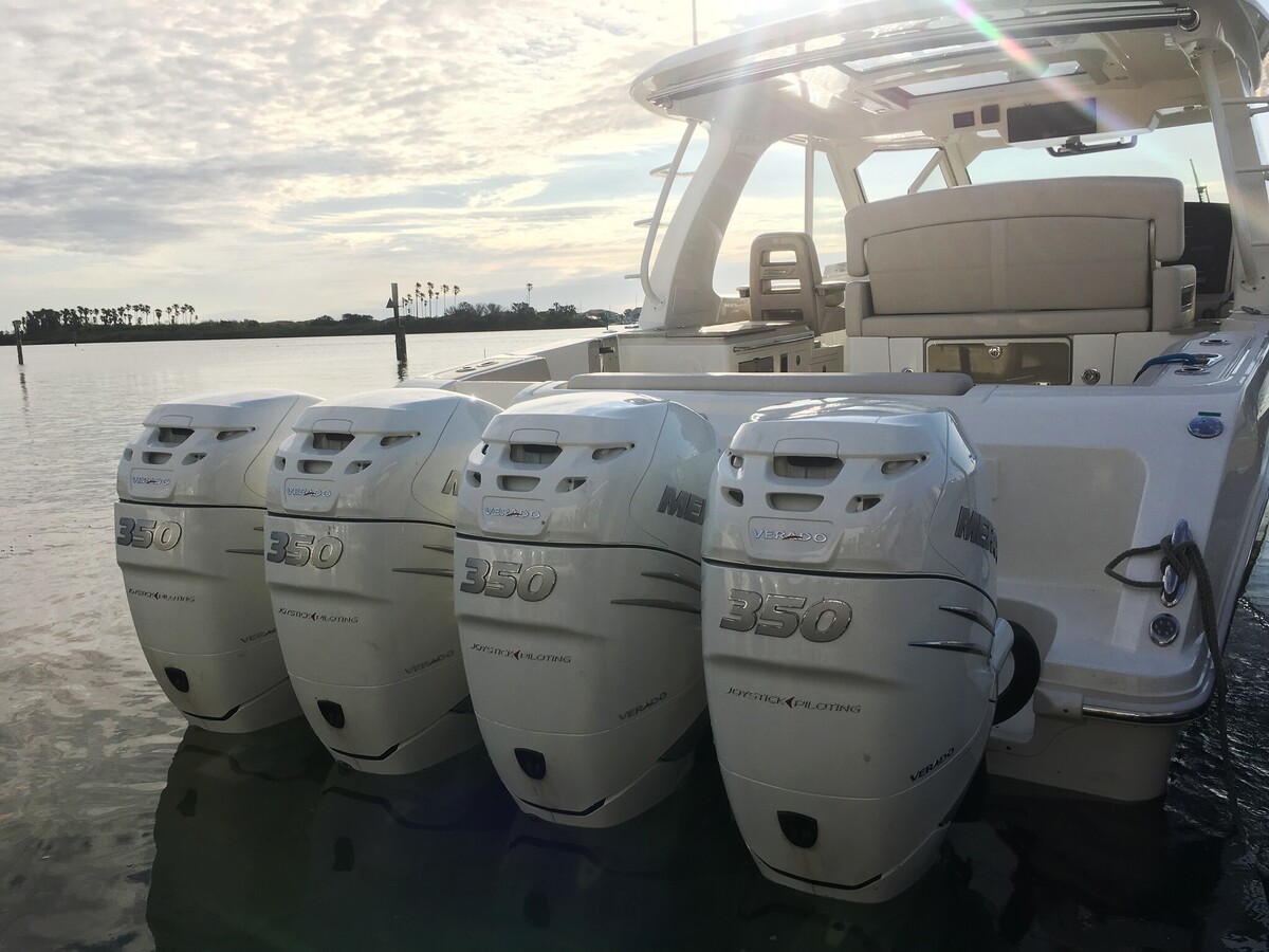 Boston Whaler 380 Realm — foto 30 van 32