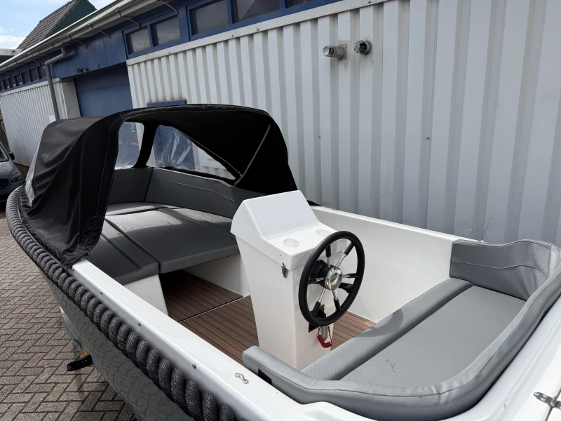 Admiral 530 Tender — foto 4 van 12