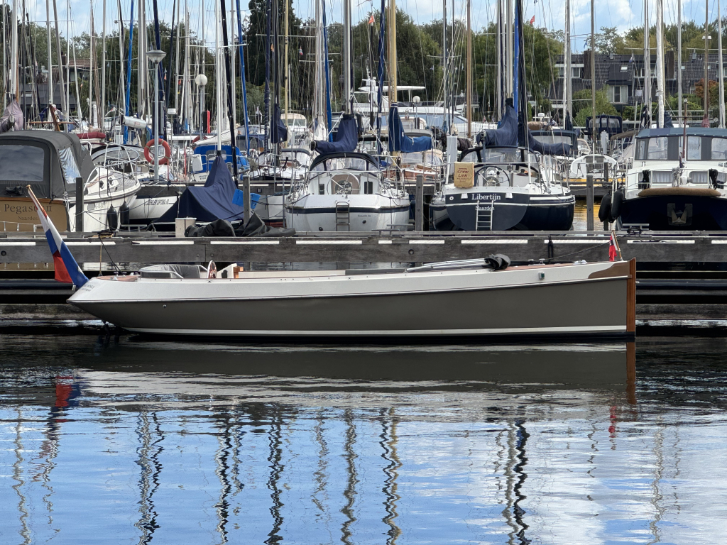 Mogano Easy Launch 6.80 — foto 5 van 22