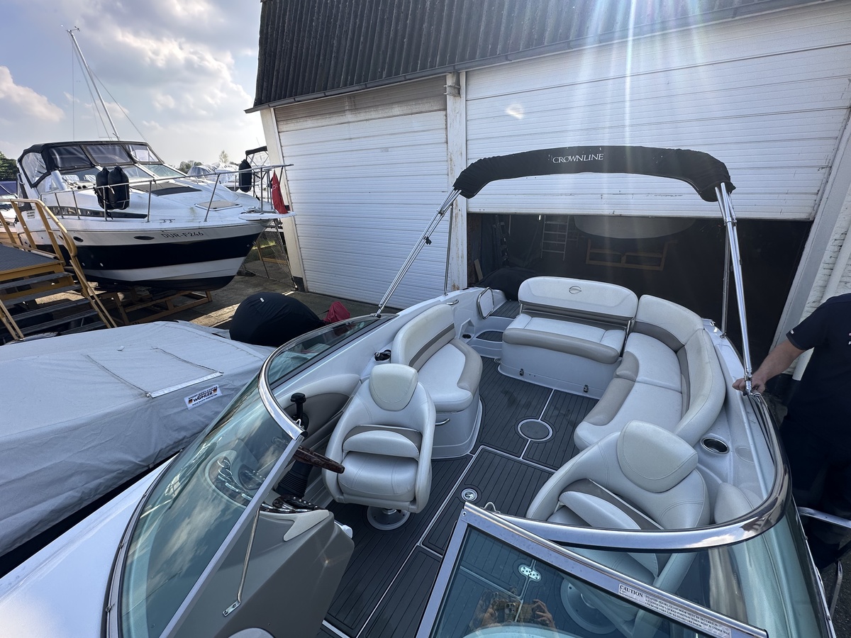 Crownline E6 — foto 14 van 22