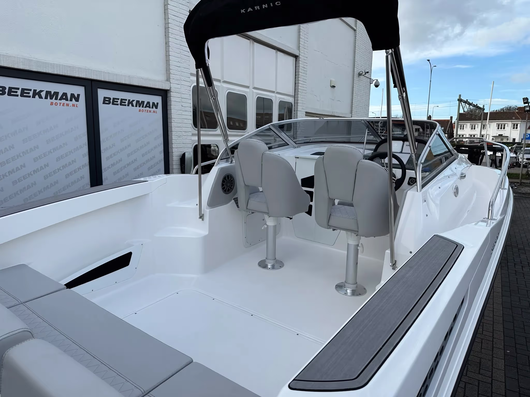 Karnic SL640 Walkaround — foto 7 van 25